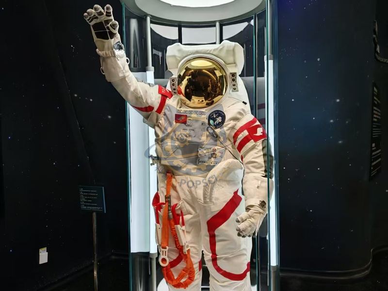 Chinese extravehicular spacesuit — Aerospace & Astronomy exhibit for science museums
