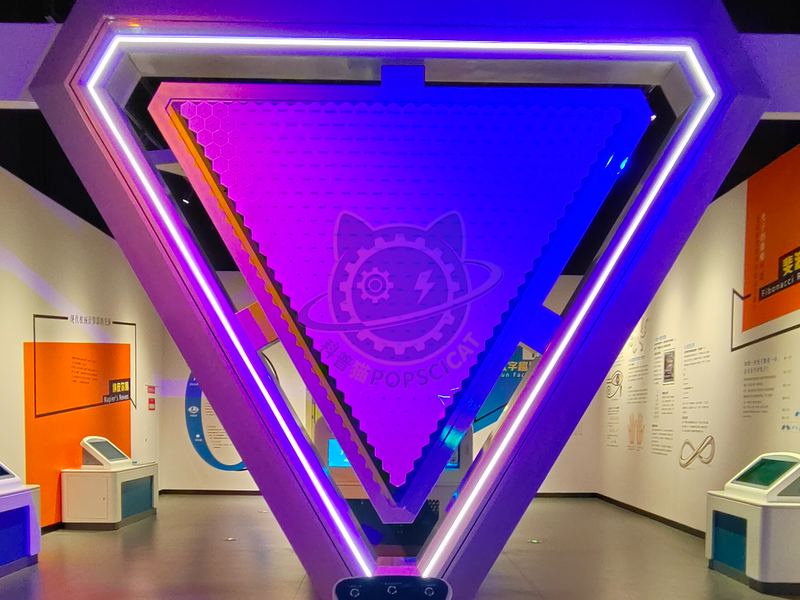 Pascal's Triangle — Basic Science exhibit for science museums