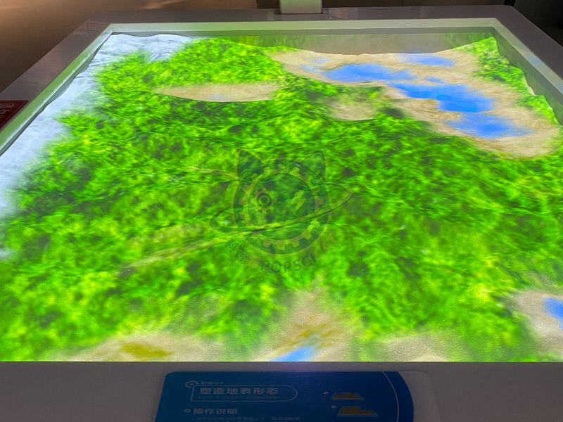 Shape the surface morphology — Earth & Ecology exhibit for science museums